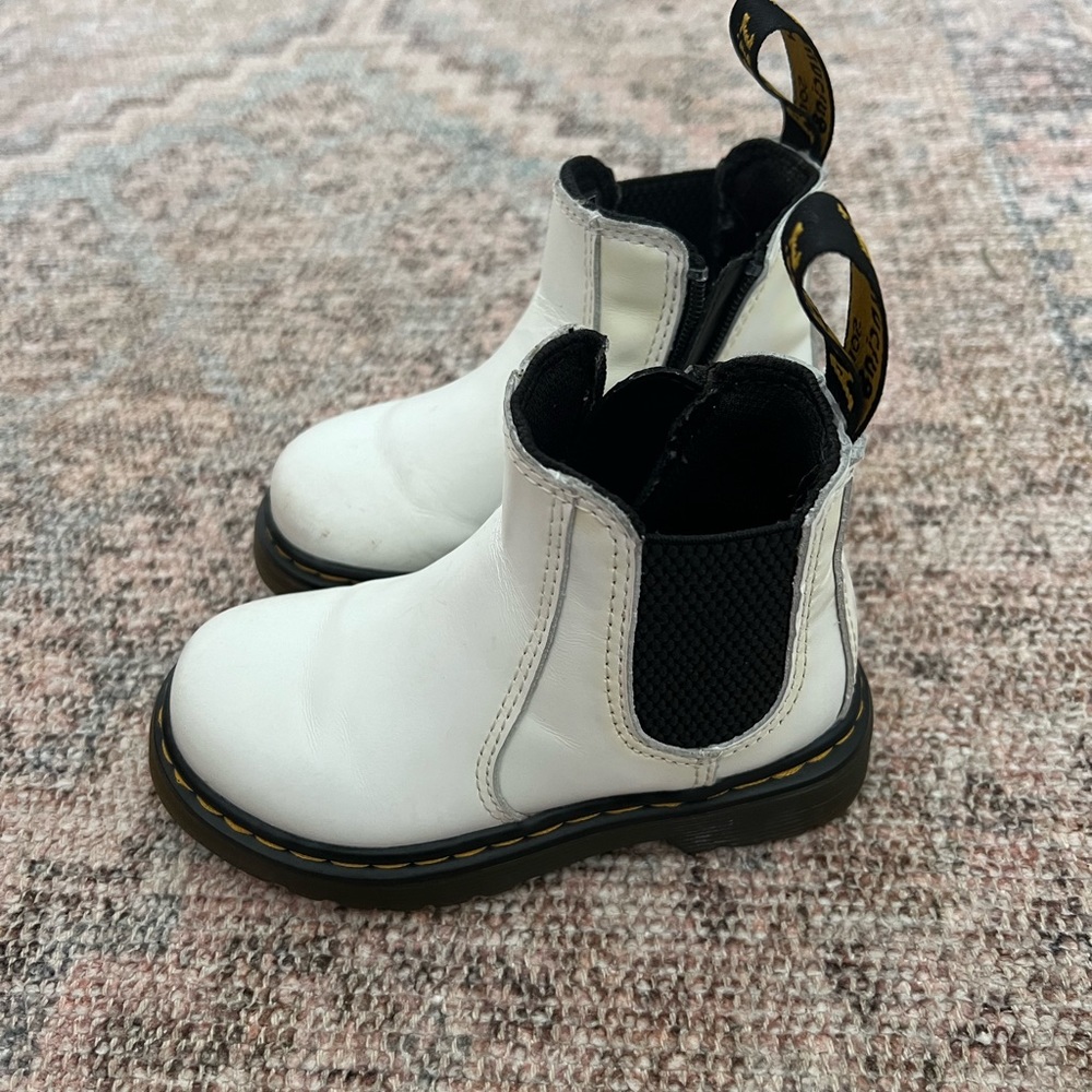 Toddler Girls Dr. Martens boots size 7